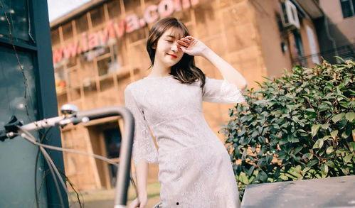 微胖女生丝袜三点,展现独特魅力的三点秘诀