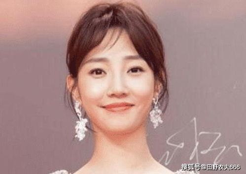 娱乐吃瓜戴手环的女明星,揭秘戴手环女明星的吃瓜生活